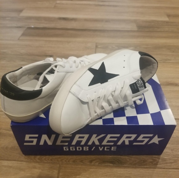 New! Men's Golden Goose Superstar Sneakers - Picture 8 of 8